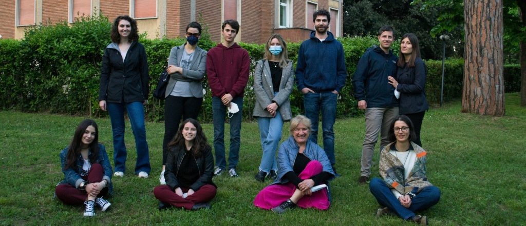 Giovani - Qui e ora. Il presente di Dio nella tua vita.