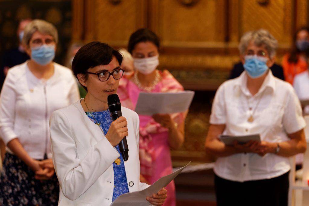 Diventare suora del Cenacolo: professione perpetua 24